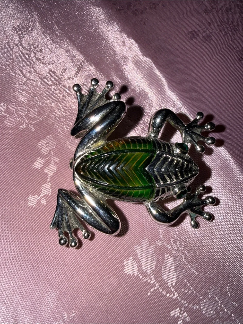 Green and silver tone, frog brooch